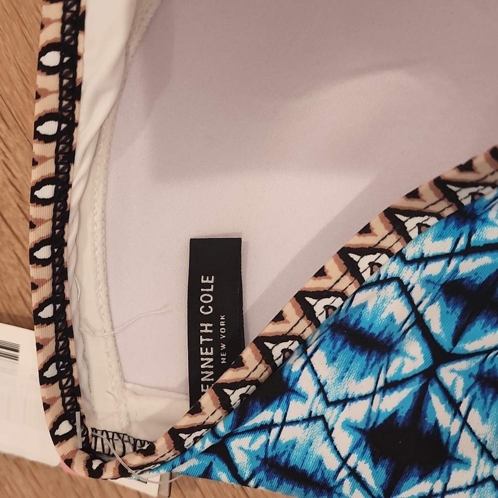 Bathing suit - Picture 4 of 4